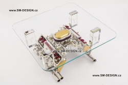 Exklusivní stůl s vůní benzínu by Štěpán MAREK - Rolls Royce