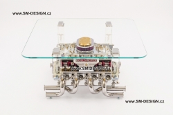 Exklusivní stůl s vůní benzínu by Štěpán MAREK - Rolls Royce