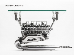 Exklusivní stůl s vůní benzínu: Hlavy a sání Audi A8